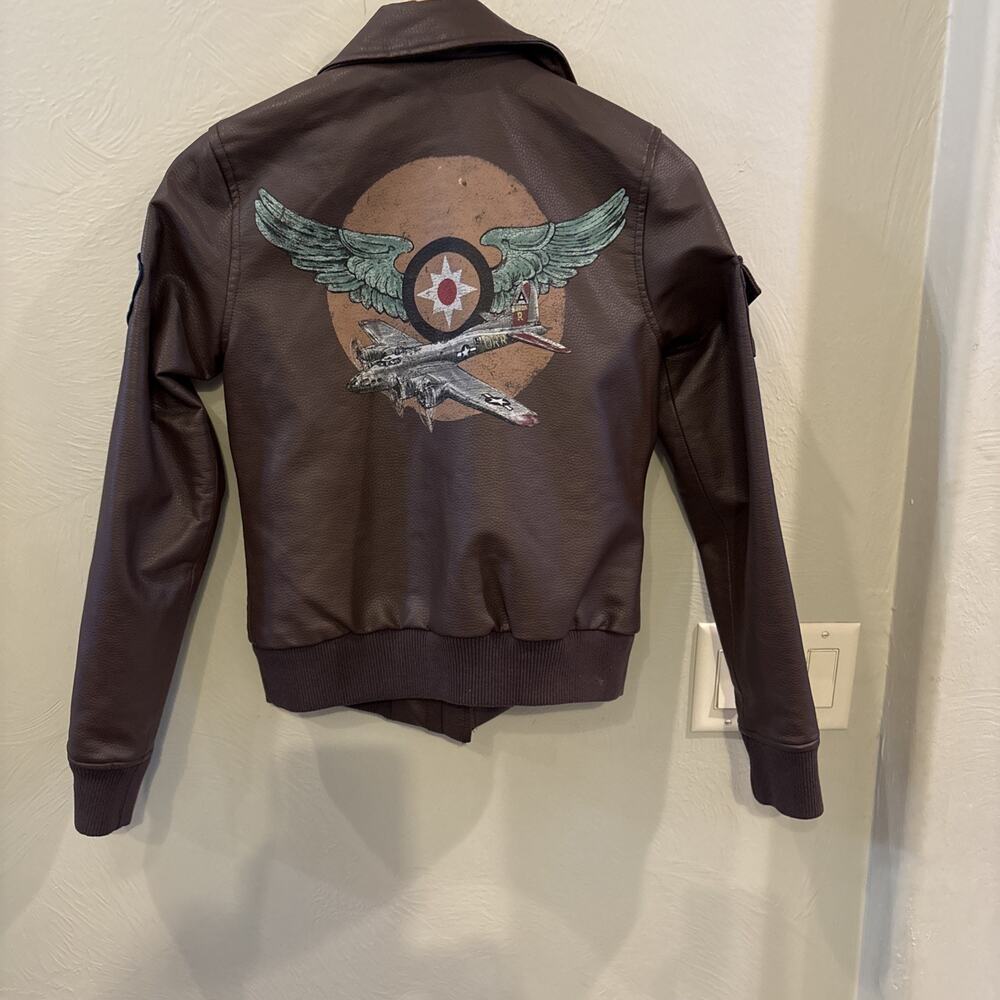 Her Universe Captain Marvel Faux Leather Bomber‎ Jacket Size Small Superhero